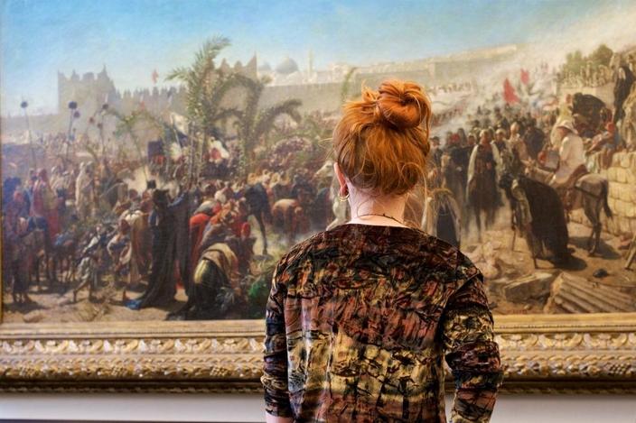 people matching artworks 